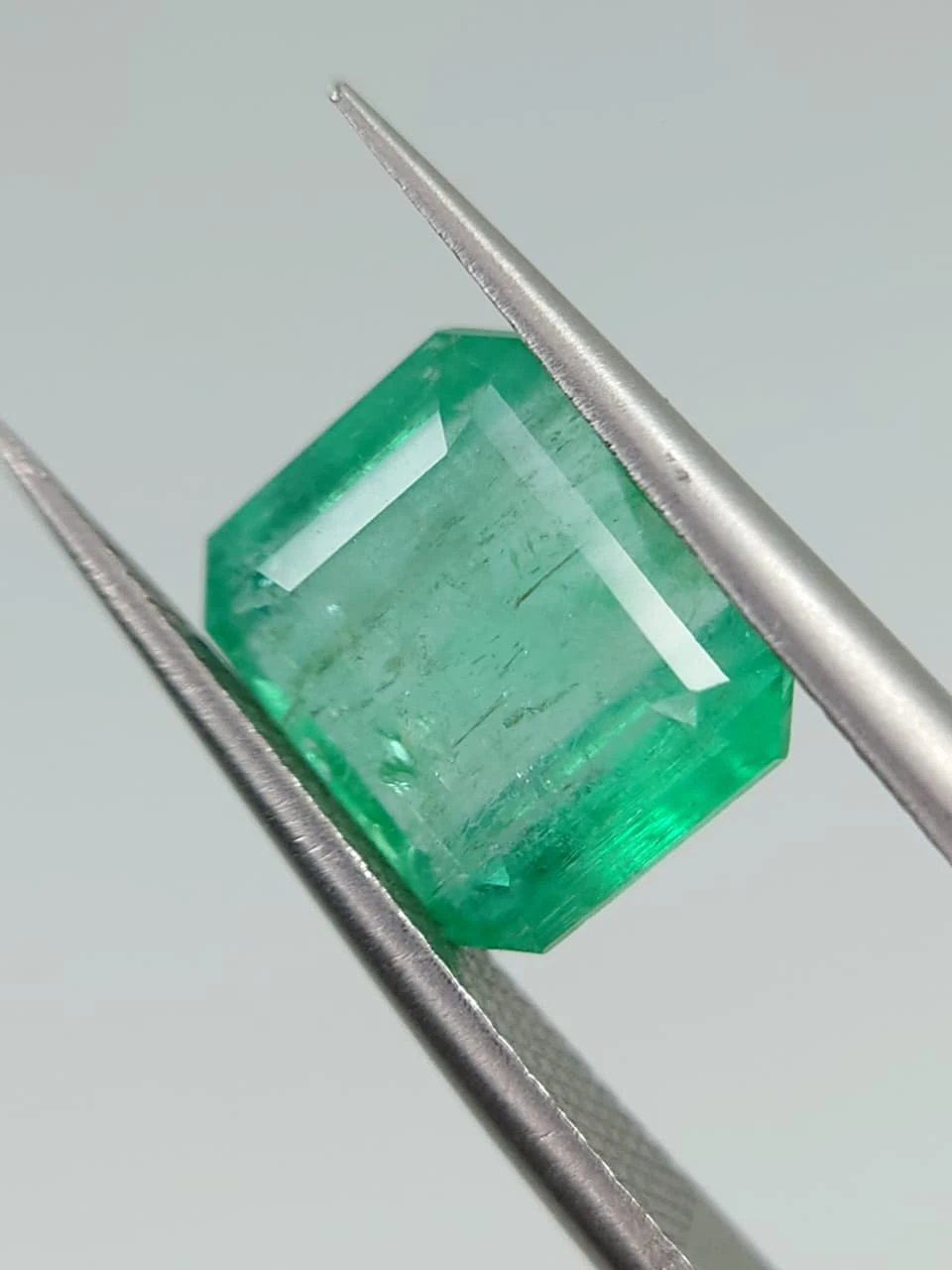 3.57ct Natural Untreated Emerald from Afghanistan — view 2